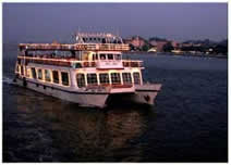 boat cruise on the Mandovi River