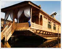 kashmir houseboat